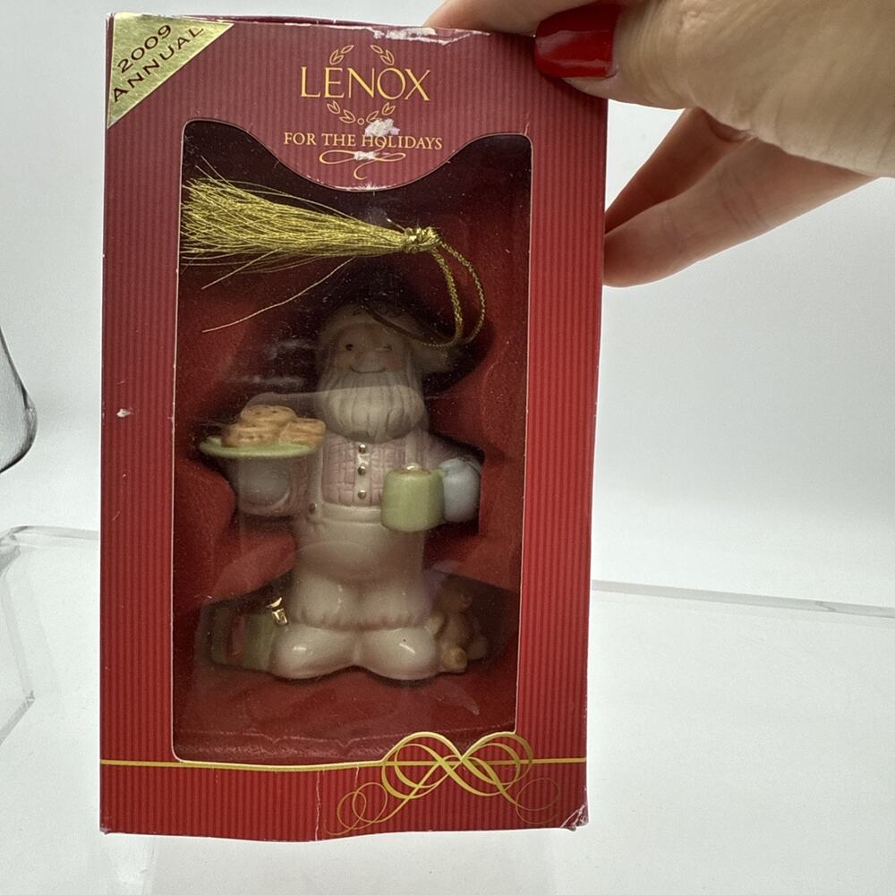 LENOX 2009 Annual SANTA ORNAMENT SANTA'S MIDNIGHT SNACK - Picture 9 of 9